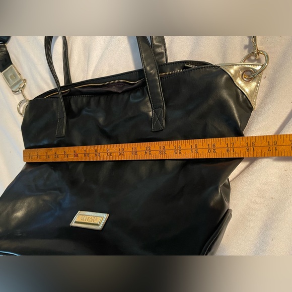 Large Auth Versace Perfums Leather Travel Bag Wide Strap W Dbl Handles Gold Acct - Picture 11 of 14